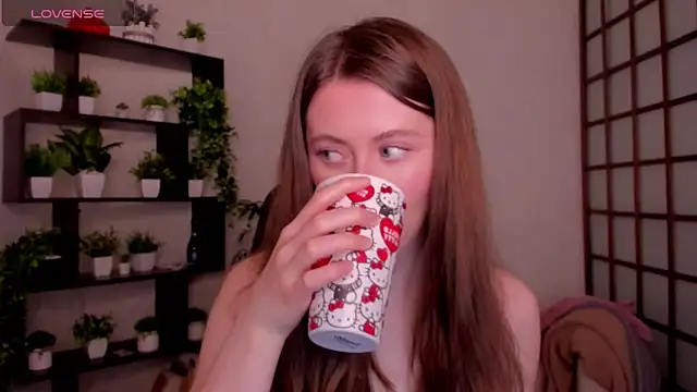 KateCuddle online show from March 2, 2:47 am