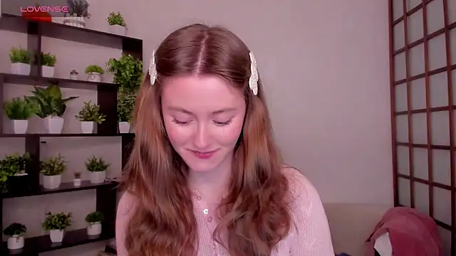 KateCuddle online show from April 6, 2:53 am