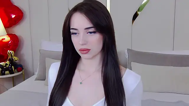 Betty Bridge online show from February 12, 5:24 am