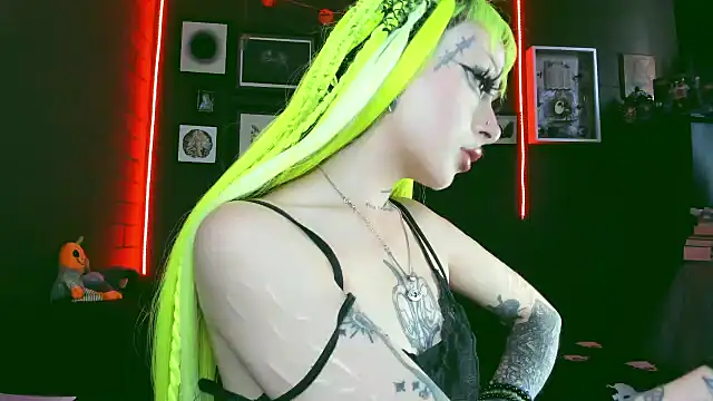 insania 9999  online show from February 3, 5:35 pm