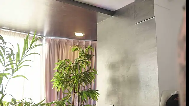 HotSkinnyX online show from February 26, 10:03 am