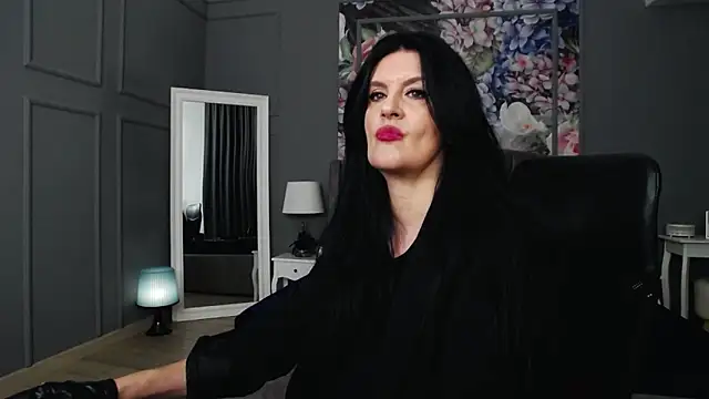 DomMelissaW online show from December 12, 9:15 pm