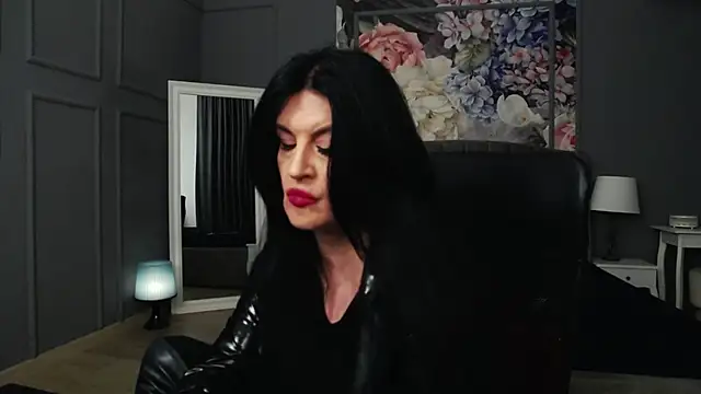 DomMelissaW online show from February 21, 2:39 am