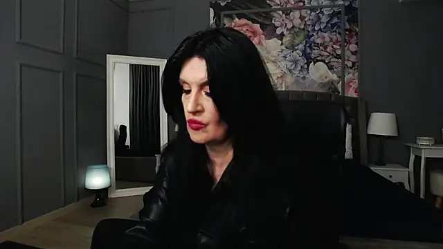 DomMelissaW online show from March 12, 2:30 am