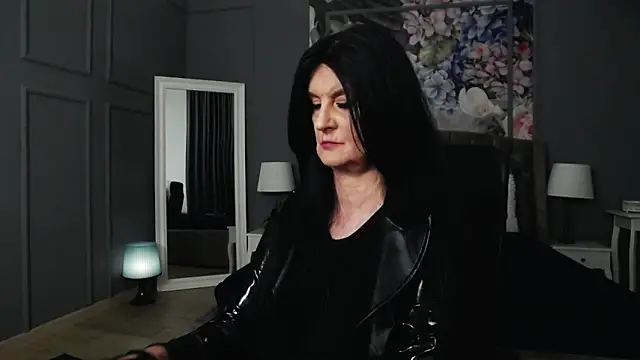 DomMelissaW online show from March 22, 3:41 am