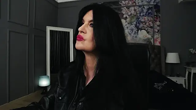 DomMelissaW online show from September 12, 6:41 pm