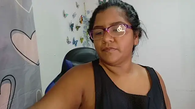 Snapshot of victoris chatting on December 15, 8:02 pm victoris online show from December 15, 8:02 pm