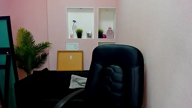 Persephoni online show from September 19, 8:20 pm