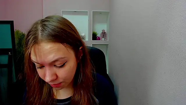 Persephoni online show from November 22, 10:47 am