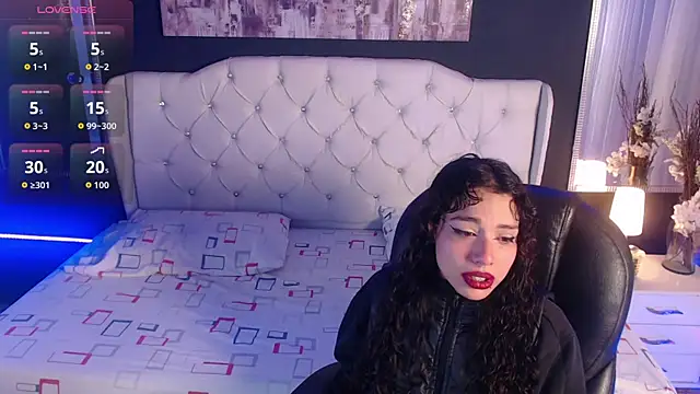 LiaVillalobos online show from November 10, 12:48 pm