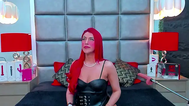 Snapshot of AllissaBrowm chatting on February 3, 6:35 pm AllissaBrowm online show from February 3, 6:35 pm