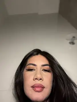 clarachanelricek online show from December 15, 12:40 am