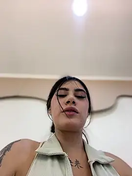 clarachanelricek online show from February 18, 9:20 pm