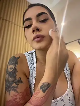 clarachanelricek online show from October 27, 7:07 pm