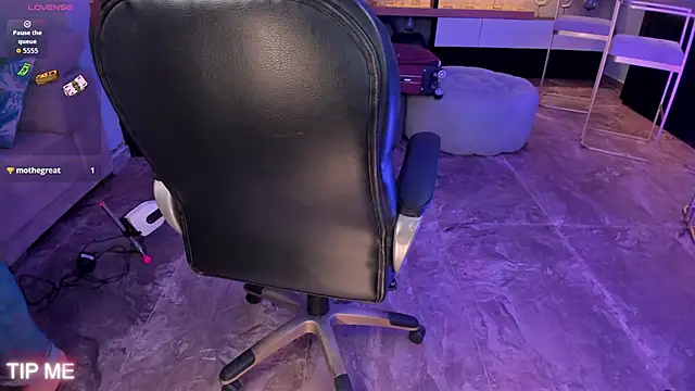 SophieBarnett online show from February 12, 12:05 am