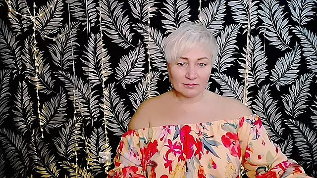 Olivia playful online show from December 5, 11:30 am