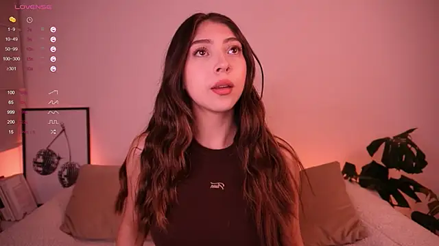 Snapshot of annie24_evans chatting on January 30, 12:29 am annie24 evans online show from January 30, 12:29 am