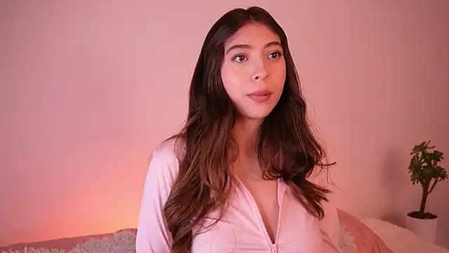 Snapshot of annie24_evans chatting on March 18, 12:49 am annie24 evans online show from March 18, 12:49 am