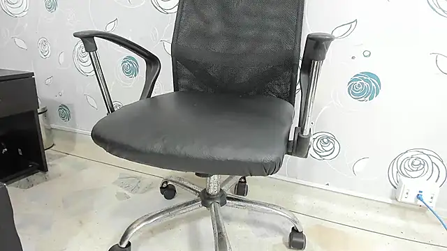 luna evaa online show from February 22, 5:46 pm