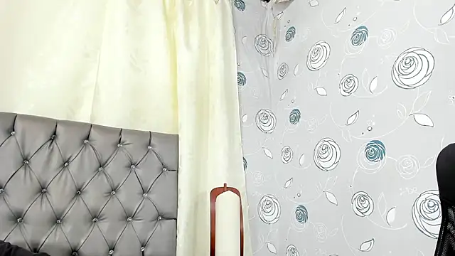 luna evaa online show from March 8, 5:33 pm