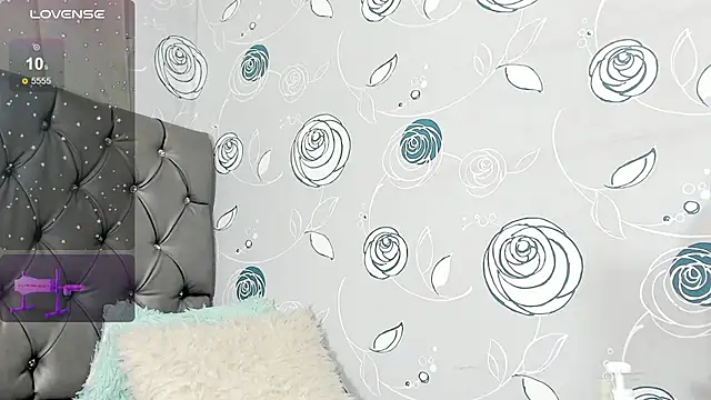 luna evaa online show from March 19, 9:16 pm