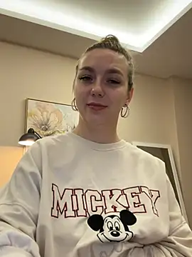 Snapshot of Janeee chatting on December 18, 5:15 am Janeee online show from December 18, 5:15 am