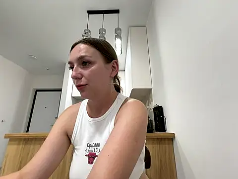 Snapshot of Janeee chatting on September 24, 11:19 pm Janeee online show from September 24, 11:19 pm