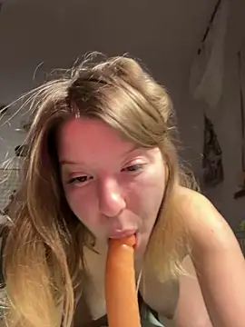 kimczii online show from February 16, 7:26 am