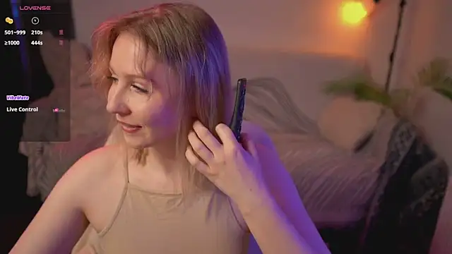 Snapshot of _Killer_Smile_ chatting on January 29, 10:05 am Killer Smile online show from January 29, 10:05 am