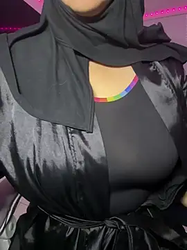 Snapshot of Jameela chatting on July 15, 12:27 am Jameela online show from July 15, 12:27 am
