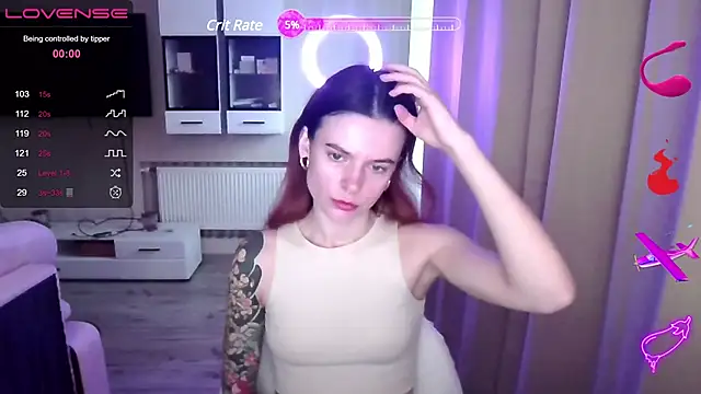 Snapshot of RinaDevil chatting on February 6, 7:02 am RinaDevil online show from February 6, 7:02 am