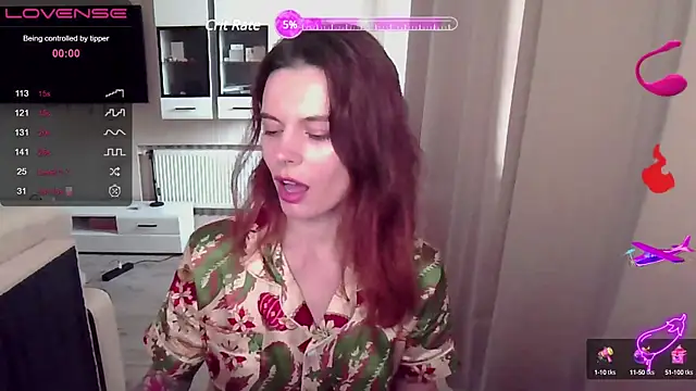 Snapshot of RinaDevil chatting on March 22, 10:39 am RinaDevil online show from March 22, 10:39 am