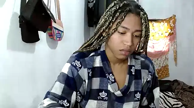 Snapshot of angelamarie1 chatting on February 18, 12:06 pm angelamarie1 online show from February 18, 12:06 pm