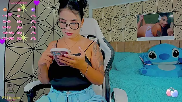 vane lopez  online show from March 2, 7:43 pm