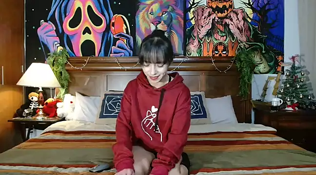 MINI Petite online show from December 22, 4:50 am