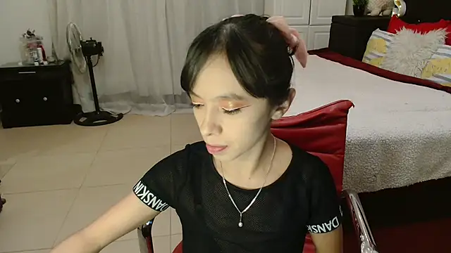 MINI Petite online show from January 3, 10:51 pm