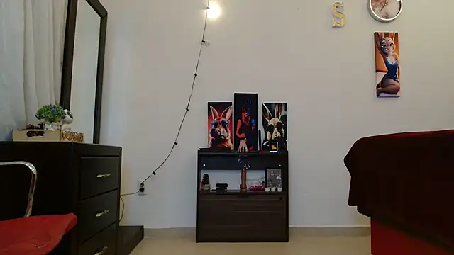 MINI Petite online show from January 26, 11:08 pm