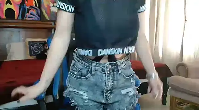 MINI Petite online show from February 6, 8:45 pm