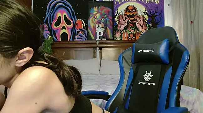 MINI Petite online show from February 15, 3:09 am