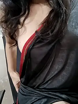 Snapshot of CuteSarikaLIVE chatting on February 5, 7:29 am CuteSarikaLIVE online show from February 5, 7:29 am