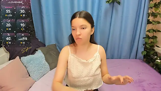 MelaniGrand online show from October 25, 9:39 am