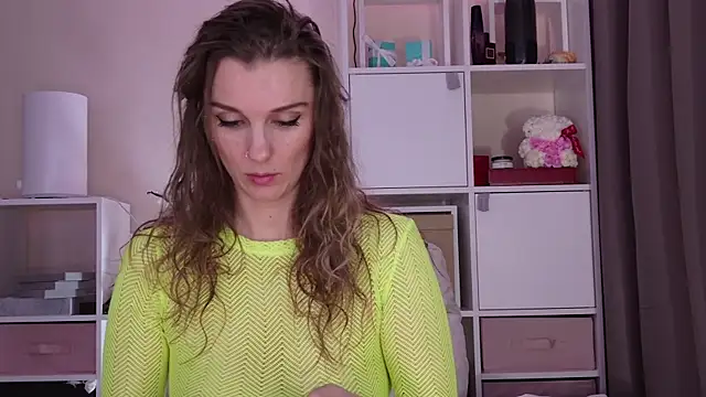 Karamelsw  online show from March 25, 8:04 pm