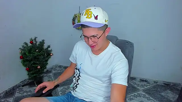 patrik 027 online show from January 7, 11:58 am