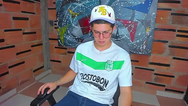 patrik 027 online show from January 18, 2:33 pm