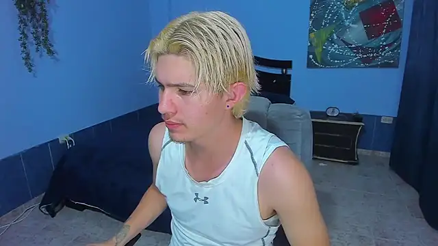 patrik 027 online show from March 26, 8:03 pm