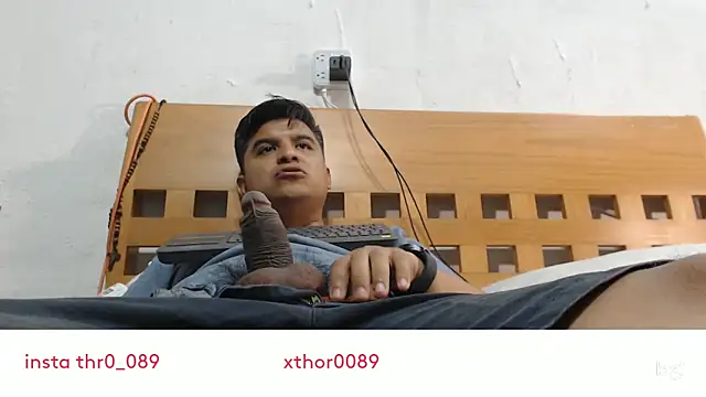 Snapshot of thor000089 chatting on May 6, 1:57 am thor000089 online show from May 6, 1:57 am