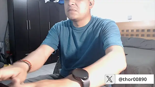 thor000089 online show from June 22, 5:48 am