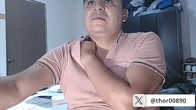 thor000089 online show from July 28, 3:32 pm