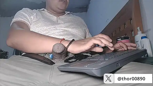 thor000089 online show from July 30, 3:38 am