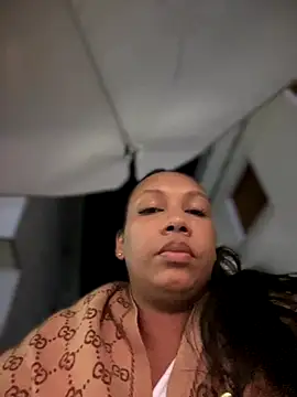 Snapshot of sha_squirt chatting on September 9, 1:38 am sha squirt online show from September 9, 1:38 am